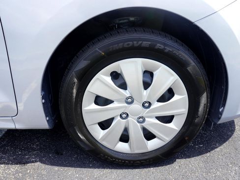 Used 2023 Kia Rio LX image 40