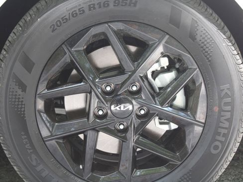 New 2026 Kia K5 LXS FWD image 17