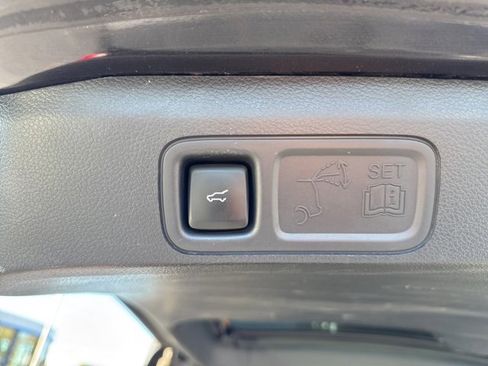 Used 2024 Ford Expedition Max Limited image 13