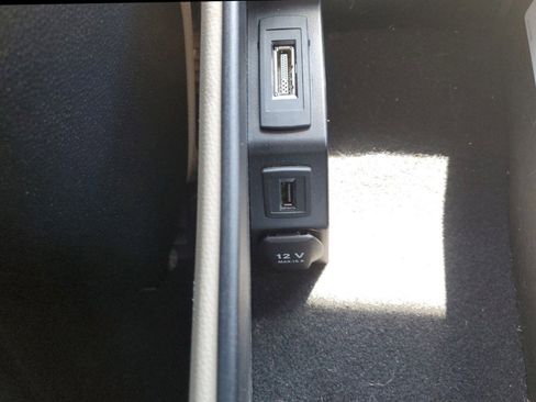 Used 2016 Mercedes-Benz SLK 300 image 22