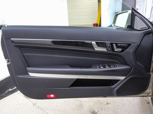 Used 2015 Mercedes-Benz E 400 4MATIC Coupe image 9