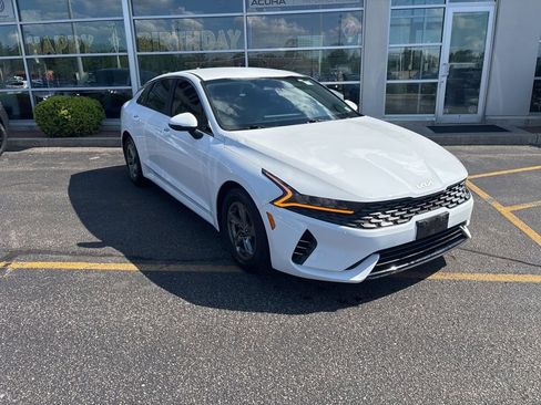 Used 2022 Kia K5 LXS FWD image 1