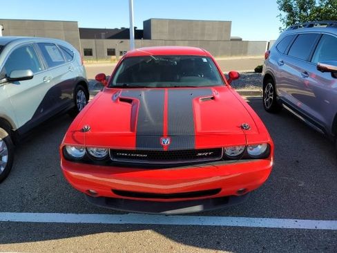 Used 2010 Dodge Challenger SRT8 RWD image 2