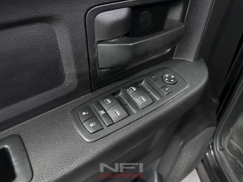 Used 2016 RAM 1500 Express w/ Black Ram 1500 Express Group AWD/4WD image 30