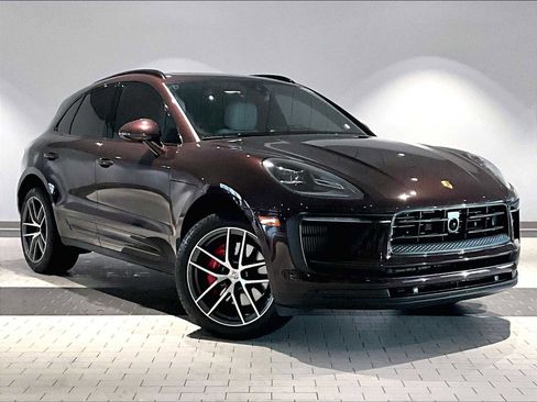 Used 2023 Porsche Macan S image 12