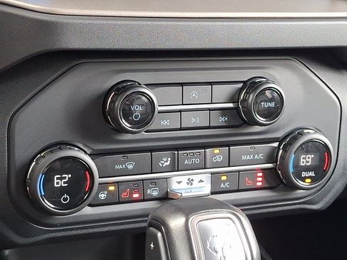 Used 2025 Ford Bronco Outer Banks AWD/4WD image 15