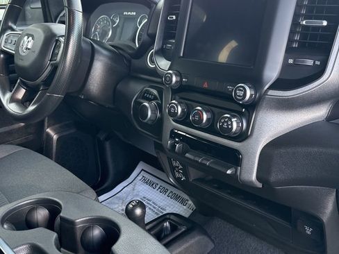 Used 2024 RAM 2500 Tradesman w/ Chrome Appearance Group image 27