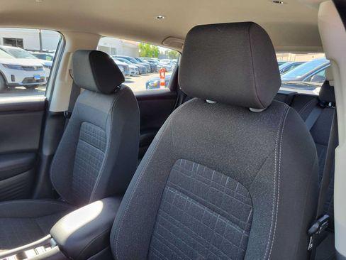 Used 2023 Honda HR-V LX image 22