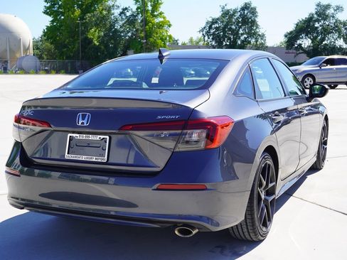 Used 2022 Honda Civic Sport image 9
