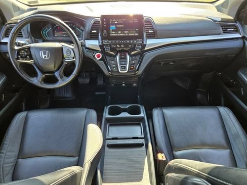 Used 2023 Honda Odyssey Touring image 15