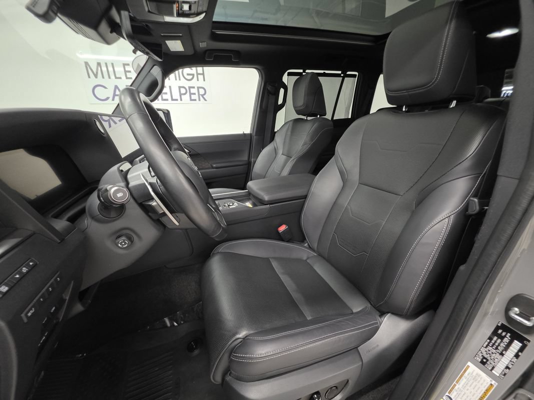 Used 2024 Lexus GX 550 w/ Cold Area Package AWD/4WD image 20
