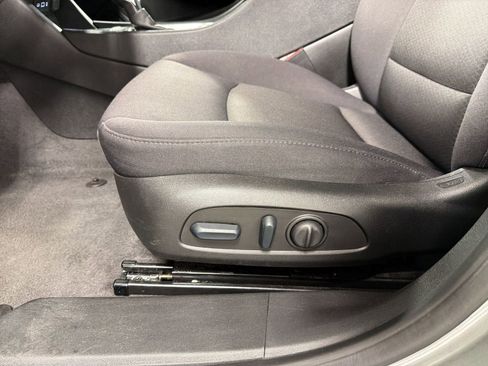 Used 2025 Chevrolet Malibu LT FWD image 13