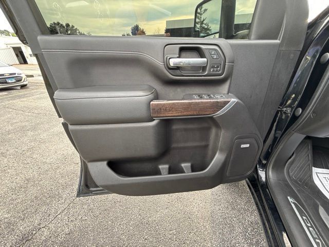 Certified 2020 GMC Sierra 2500 Denali w/ Denali Ultimate Package AWD/4WD image 20