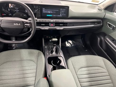 Used 2025 Kia K4 EX FWD image 19