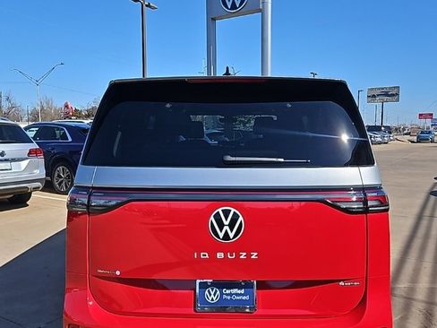 Used 2025 Volkswagen ID. Buzz Pro S Plus image 6