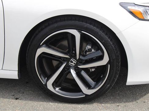 Used 2022 Honda Accord Sport image 10