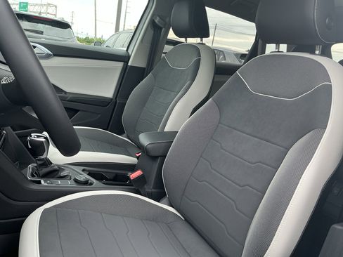 New 2026 Volkswagen Taos SE AWD/4WD image 13