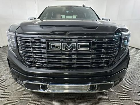 Used 2025 GMC Sierra 1500 Denali Ultimate AWD/4WD image 8
