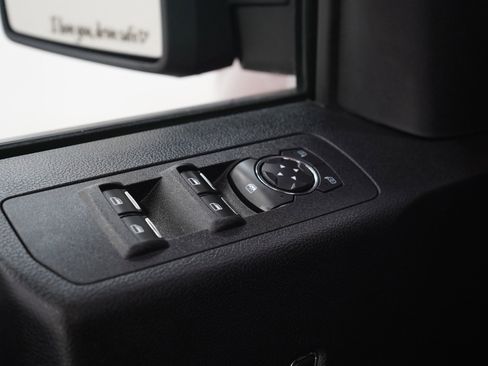 Used 2019 Ford F150 XLT w/ Equipment Group 302A Luxury AWD/4WD image 21