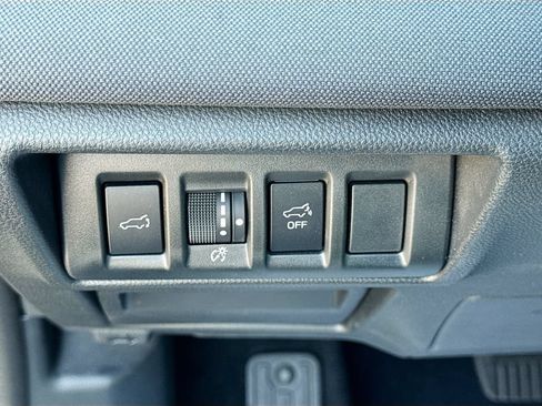 Certified 2025 Subaru Outback Premium AWD/4WD image 10