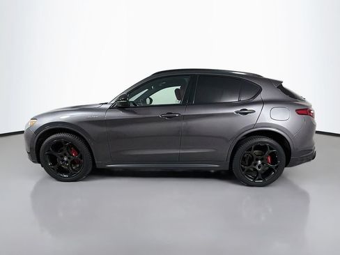 Used 2022 Alfa Romeo Stelvio Veloce AWD/4WD image 8
