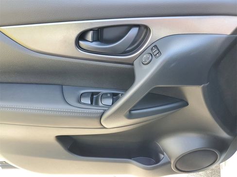 Used 2020 Nissan Rogue Sport S w/ Appearance Package image 18