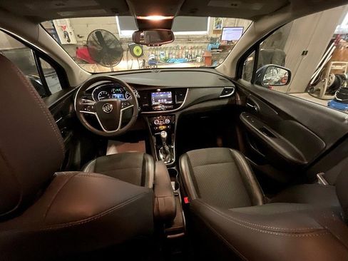 Used 2022 Buick Encore Preferred w/ Safety Package image 3