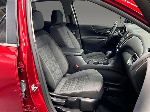 Used 2022 Chevrolet Equinox LT FWD image 4