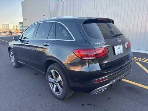Used 2021 Mercedes-Benz GLC 300 4MATIC image 5