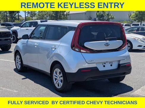 Used 2020 Kia Soul LX FWD image 7