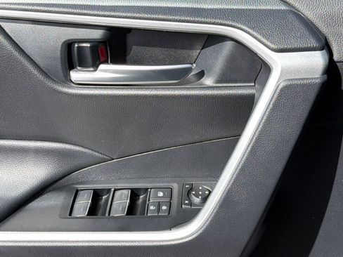 Certified 2025 Toyota RAV4 XLE AWD/4WD image 22