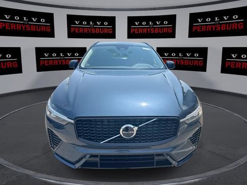 Used 2025 Volvo XC60 B5 Plus w/ Protection Package Premier AWD/4WD image 3