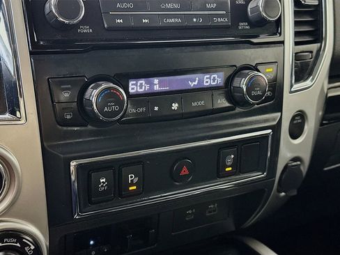 Used 2021 Nissan Titan SV w/ SV Convenience Package AWD/4WD image 18