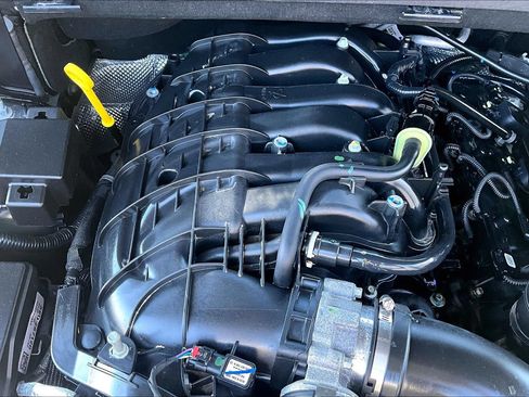 Used 2024 Dodge Durango GT AWD/4WD image 32