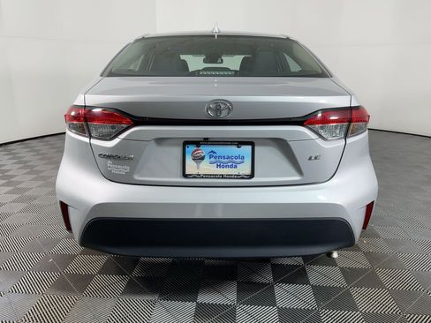 Used 2024 Toyota Corolla LE image 8