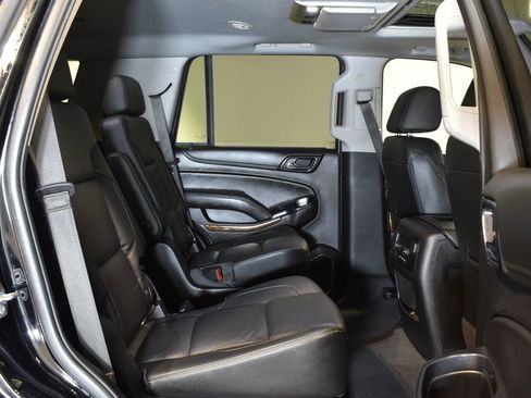 Used 2019 Chevrolet Tahoe LT image 28