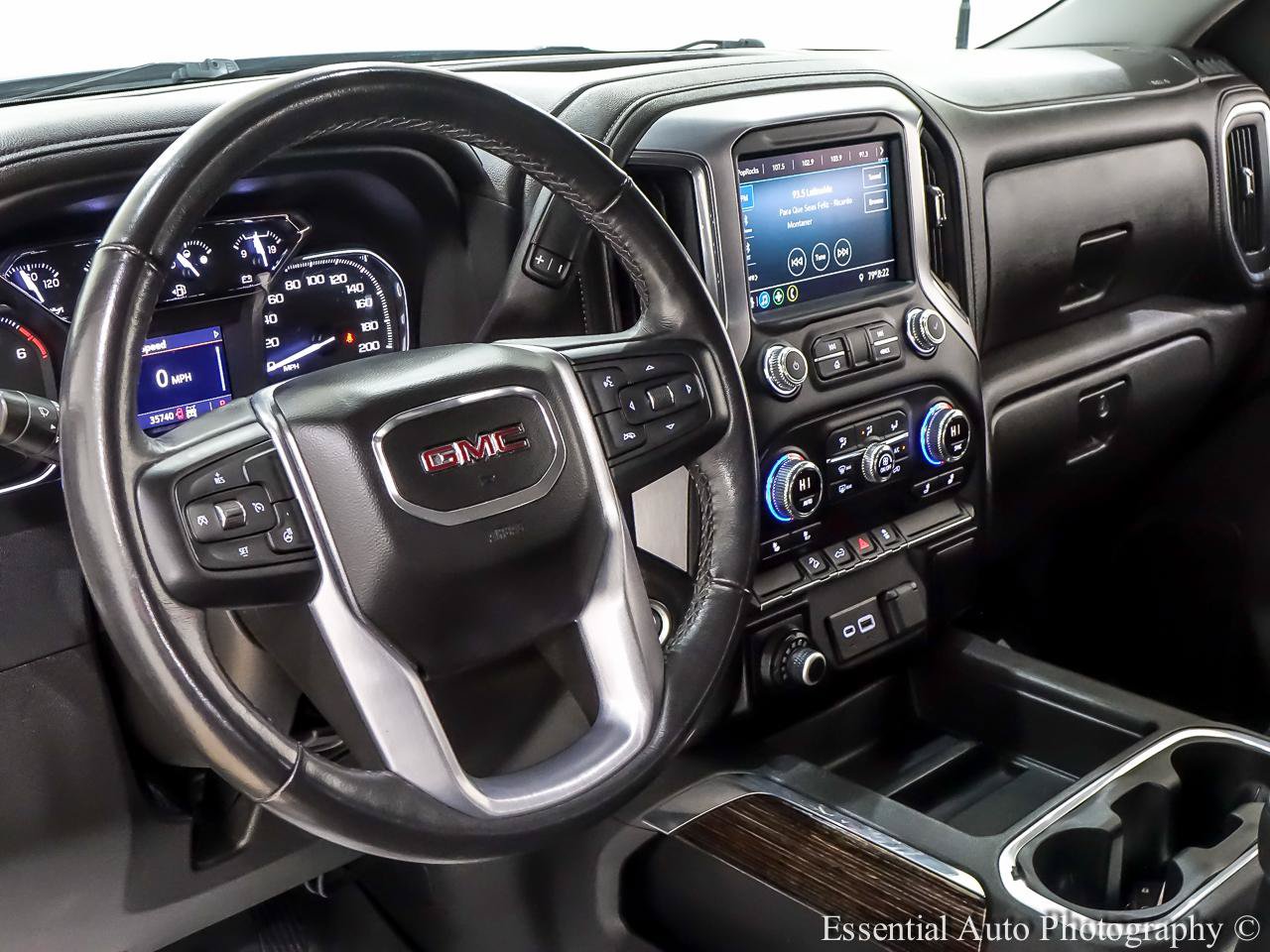 Used 2022 GMC Sierra 1500 Elevation w/ X31 Off-Road Package AWD/4WD image 16