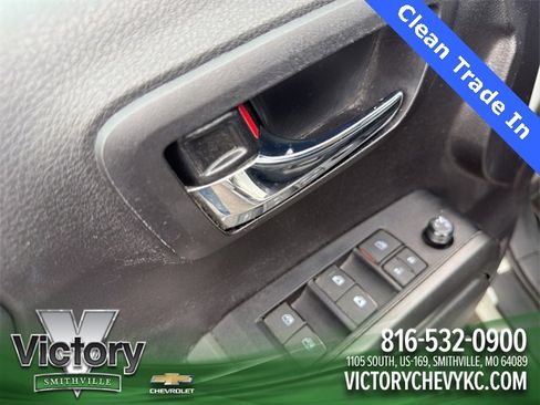 Used 2021 Toyota Tacoma TRD Sport image 12
