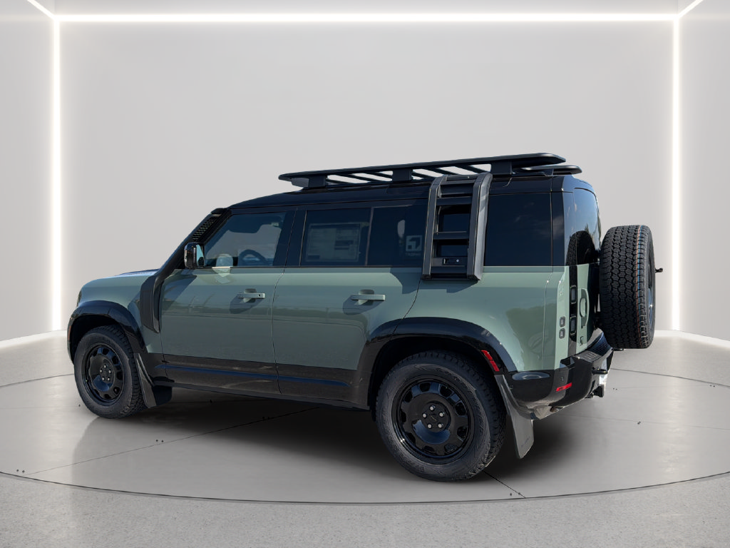 New 2026 Land Rover Defender 110 AWD/4WD image 14