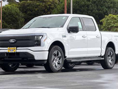 New 2025 Ford F150 Lightning Flash image 8