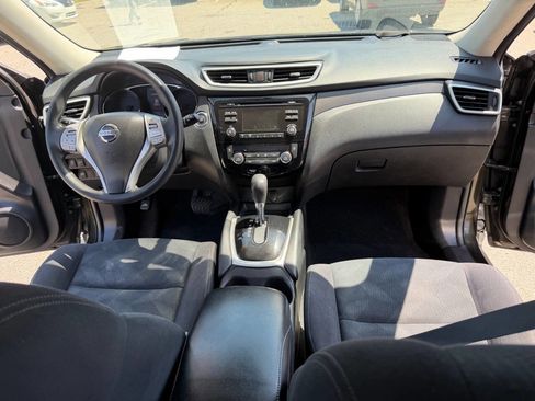 Used 2016 Nissan Rogue SV AWD/4WD image 17