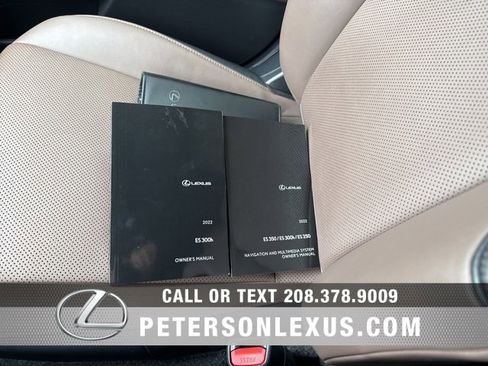 Used 2022 Lexus ES 300h w/ Accessory Package 2 image 26