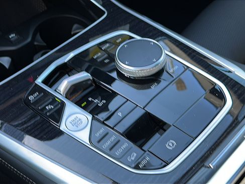 New 2026 BMW X5 xDrive40i w/ M Sport Package image 26