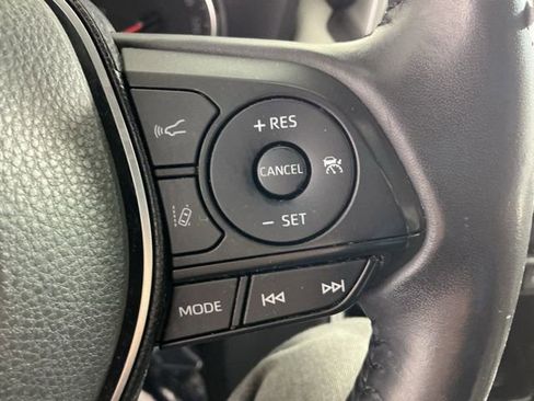 Used 2019 Toyota RAV4 XLE Premium w/ Cold Weather Package AWD/4WD image 29