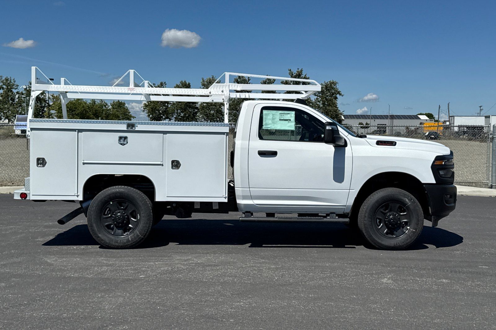 New 2026 RAM 2500 Tradesman AWD/4WD image 2