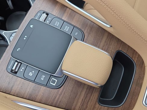 New 2026 Mercedes-Benz GLE 450 4MATIC image 33