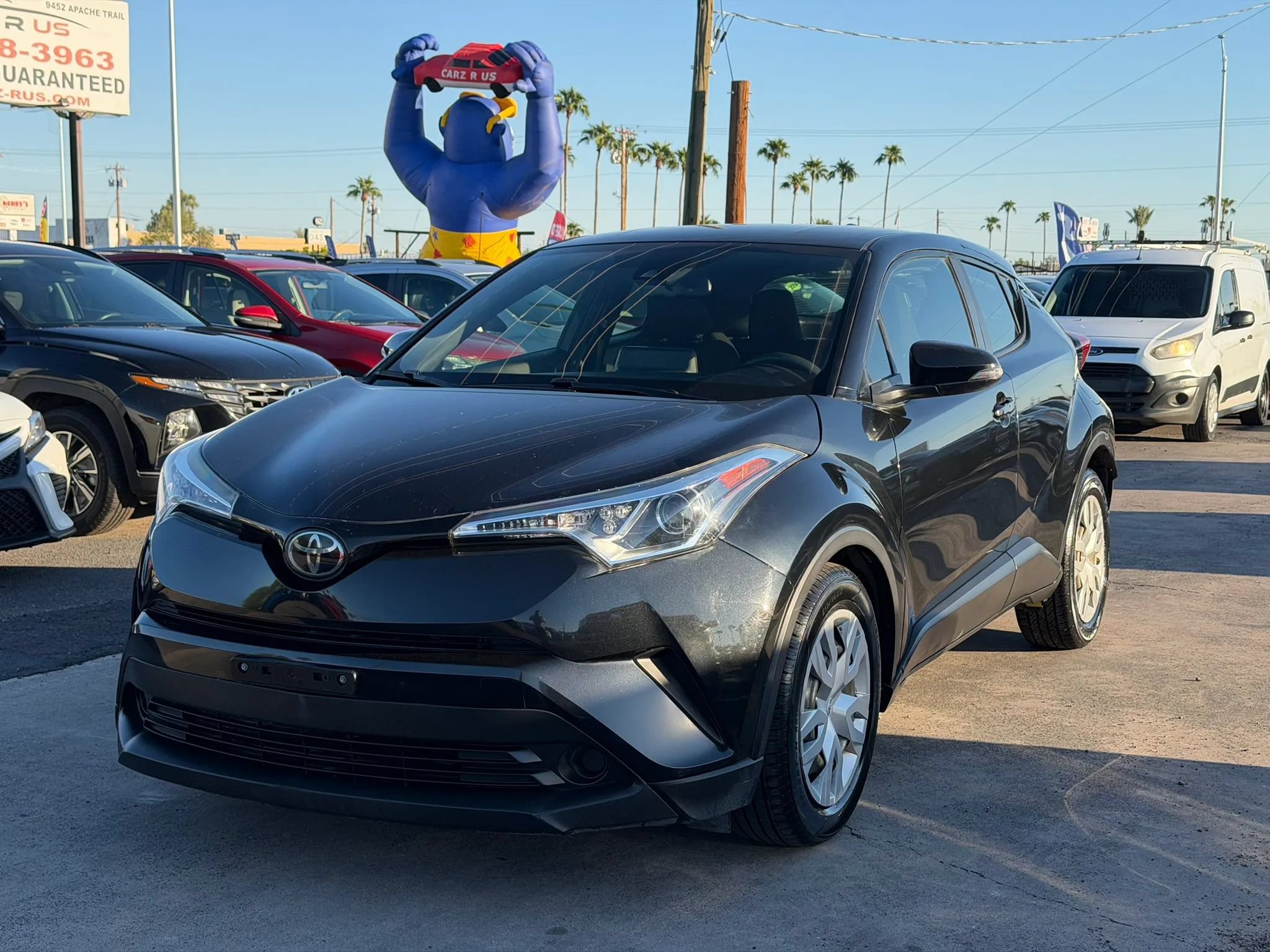 Used 2019 Toyota C-HR LE FWD image 2