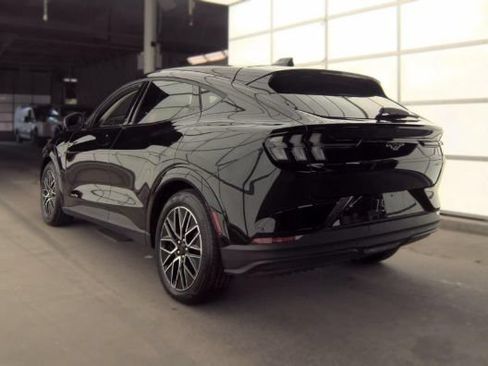 Used 2025 Ford Mustang Mach-E Premium AWD/4WD image 6