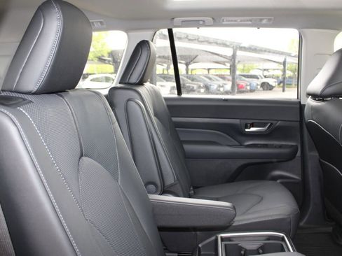 New 2026 Toyota Grand Highlander AWD image 50