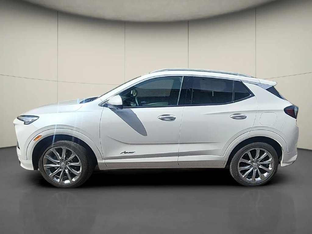Used 2024 Buick Encore GX Avenir w/ Avenir Technology Package AWD/4WD image 4